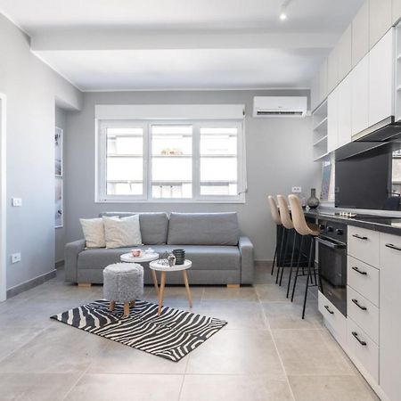 Minimalist Design Apartament In Magheru Bukarest Exterior foto